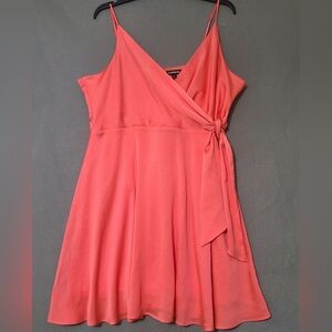 EXPRESS  Coral Spaghetti Strap V-Neck Fully Lined‎ Wrap Dress - Size XL